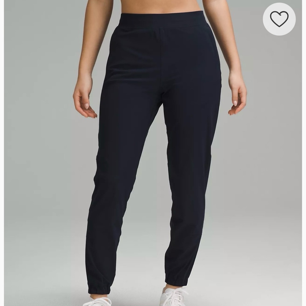 EUC Lululemon Adapted State High-Rise Jogger
Full Length, Navy Blue